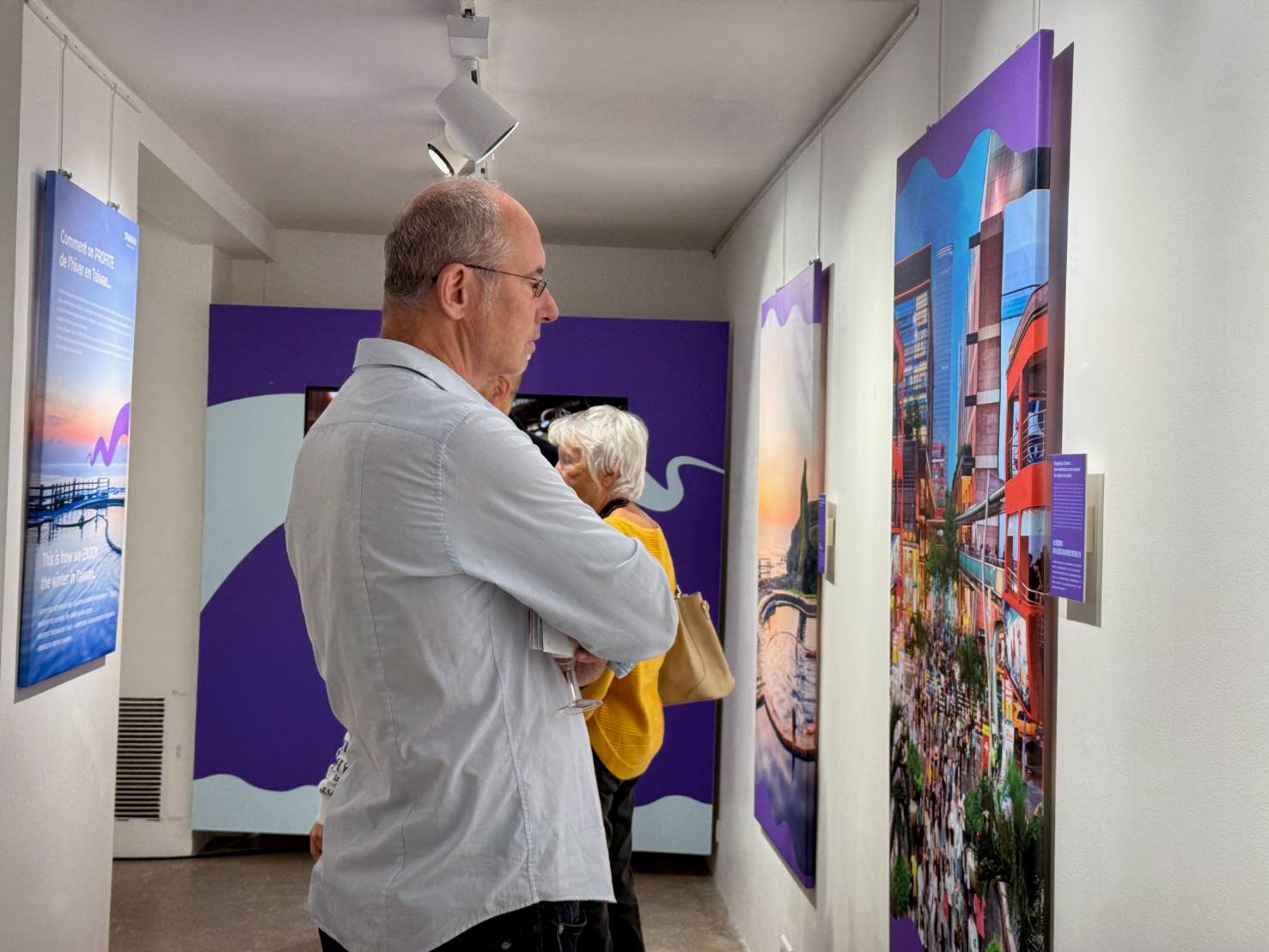 Visitors enjoyed the Taiwan exhibits on site.